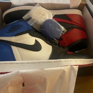 Jordan 1 “Top 3”